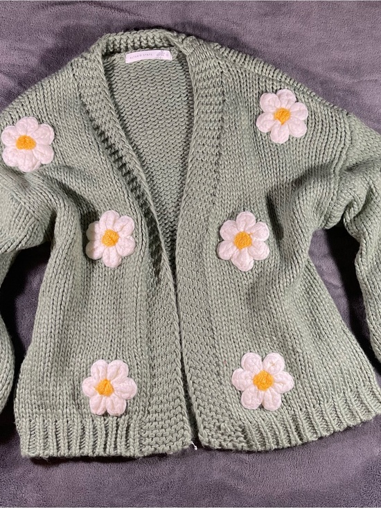 Altar'd State Sweaters - Altar’d State Chunky Knit Sage Green Daisy Appliqué Cardigan - Womens XS
